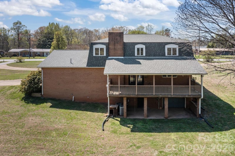 1463 Charlotte Hw, Mooresville, NC 28115