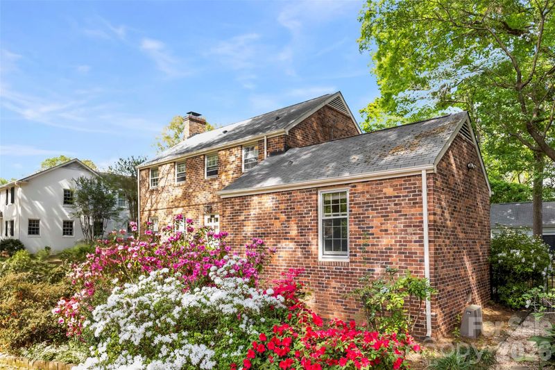 1519 Providence Rd, Charlotte, NC 28207