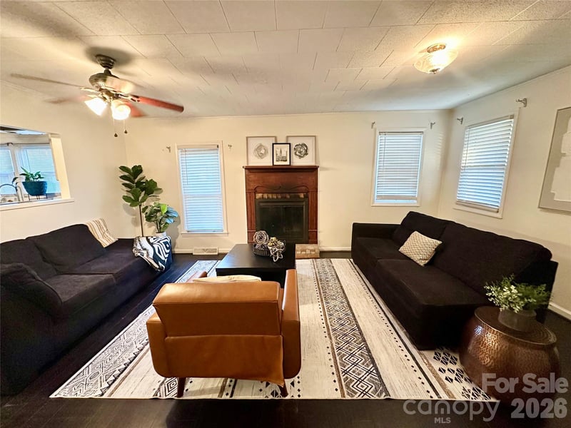 1912 Graham St, Gastonia, NC 28052