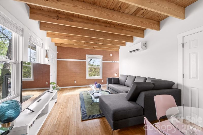 47 Mulberry St, Asheville, NC 28804
