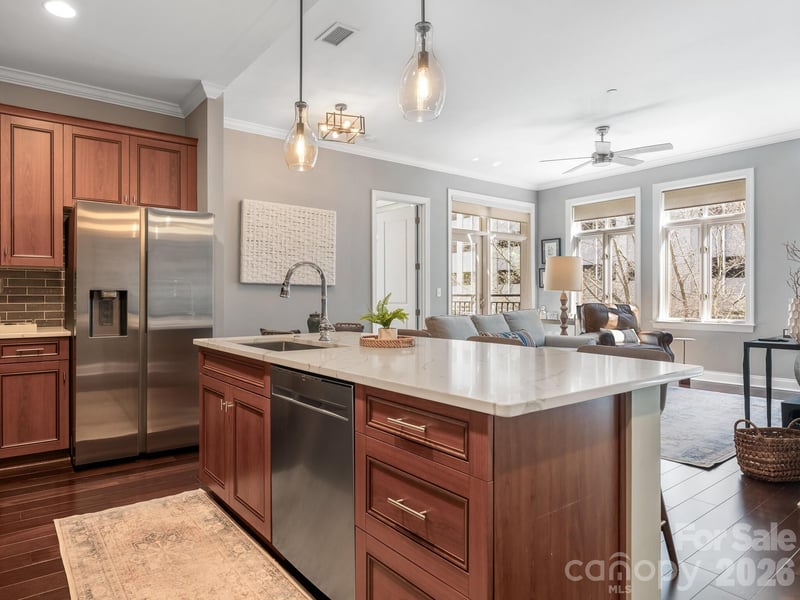230 S Tryon St #506, Charlotte, NC 28202