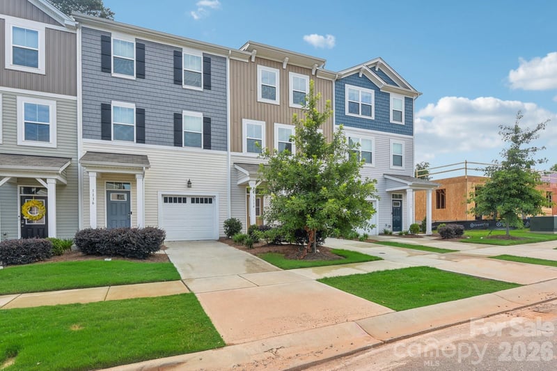 1134 Keydet Dr, Charlotte, NC 28216