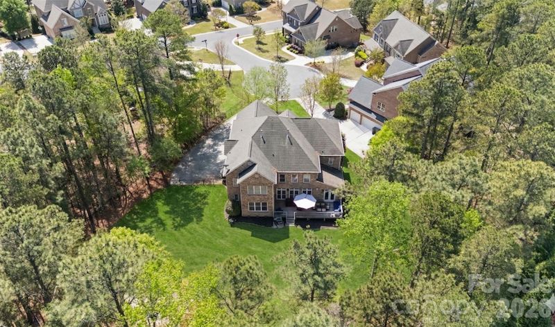 13203 Coyote Creek Ct, Charlotte, NC 28278