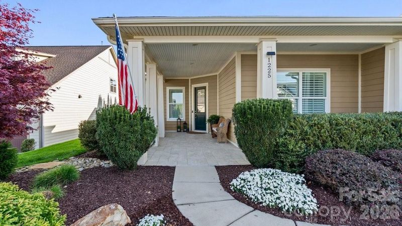 1225 Greenland Dr, Denver, NC 28037