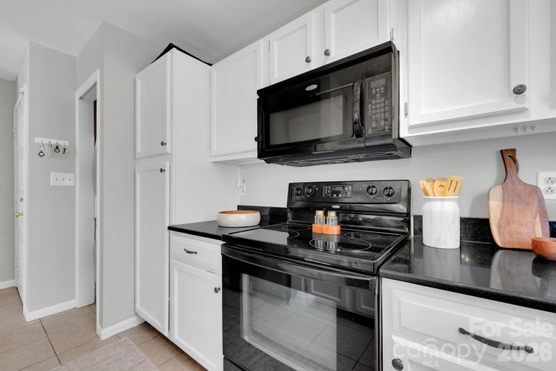 238 S Cedar St #1, Charlotte, NC 28202