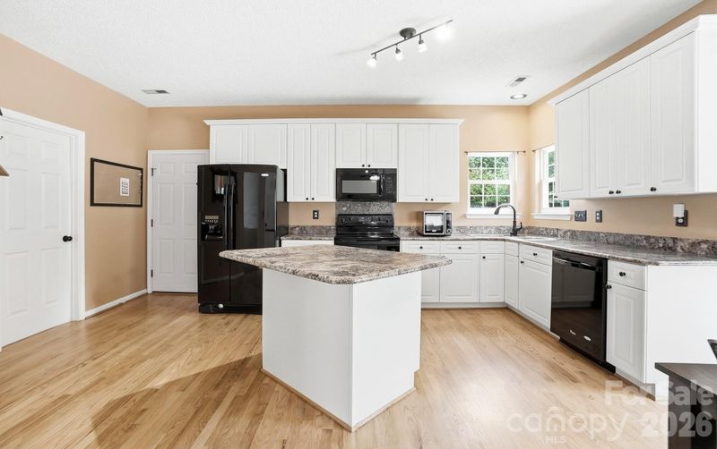5427 Beaver Creek Ct, Indian Trail, NC 28079