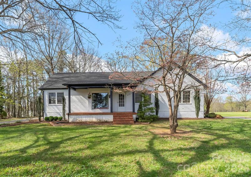 4267 County Home Rd, Conover, NC 28613