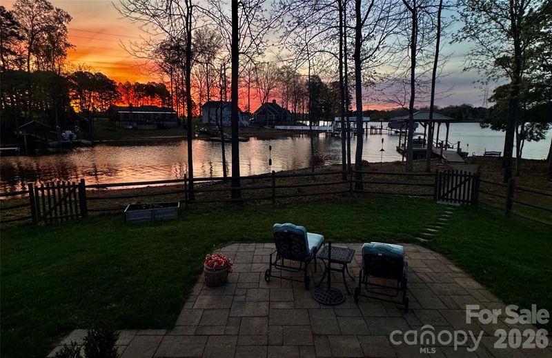 6511 Songbird Ln, Denver, NC 28037