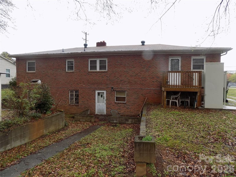 2605 Lowell Rd, Gastonia, NC 28054