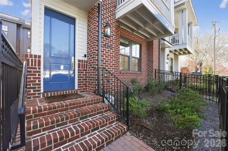 3111 Pinehurst Pl, Charlotte, NC 28209