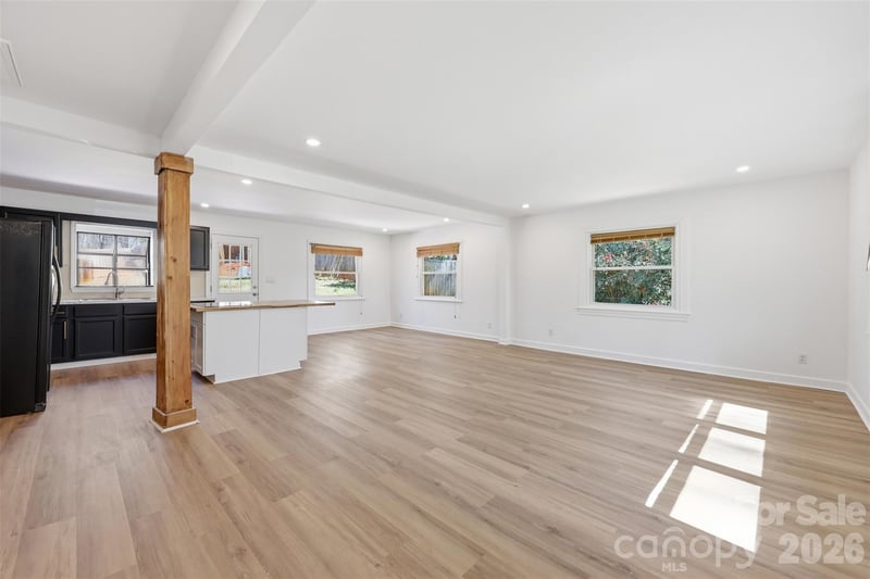 4920 Bright Rd, Charlotte, NC 28214