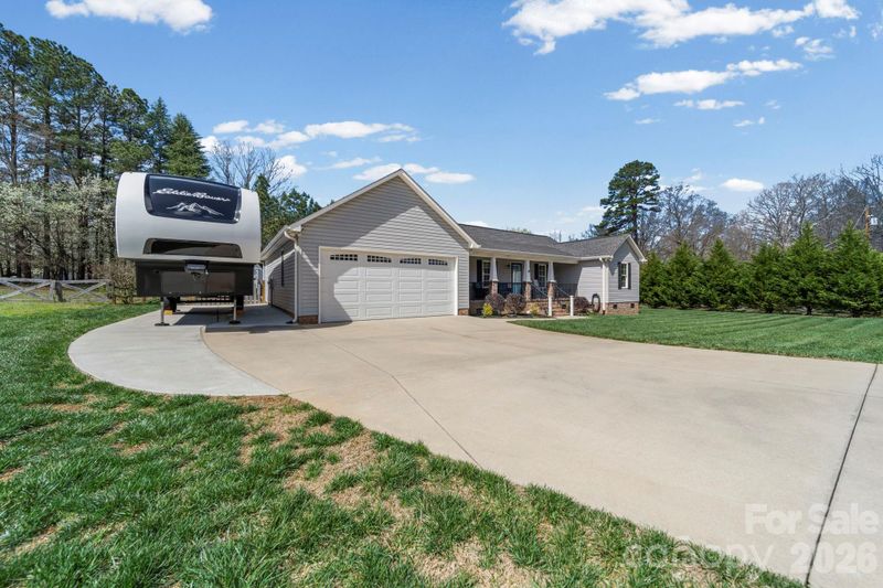 110 Westover Dr, Lincolnton, NC 28092