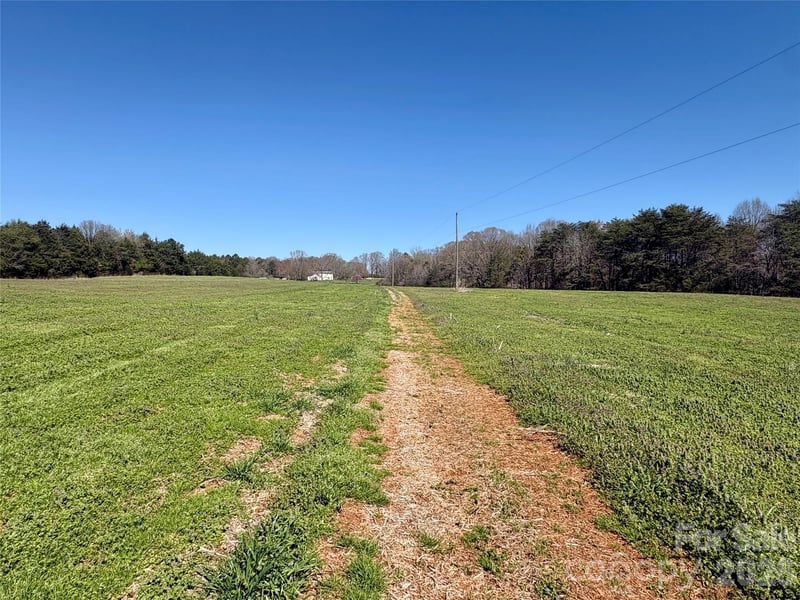 209 Retro Ln, Statesville, NC 28625