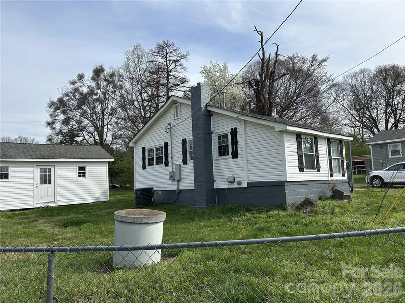 1716 Pope Ave, Gastonia, NC 28052