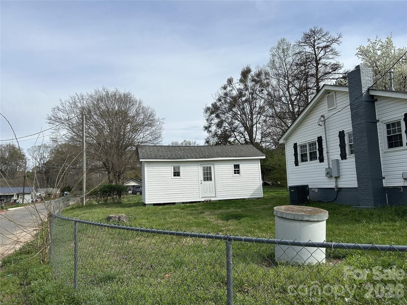 1716 Pope Ave, Gastonia, NC 28052