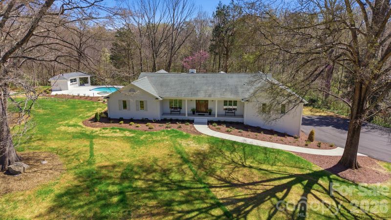913 Kelly Rd, Mount Holly, NC 28120
