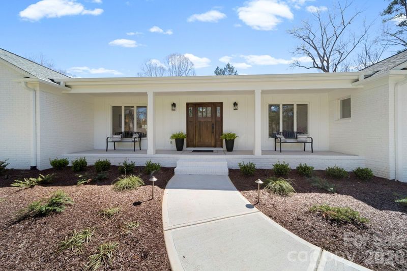 913 Kelly Rd, Mount Holly, NC 28120