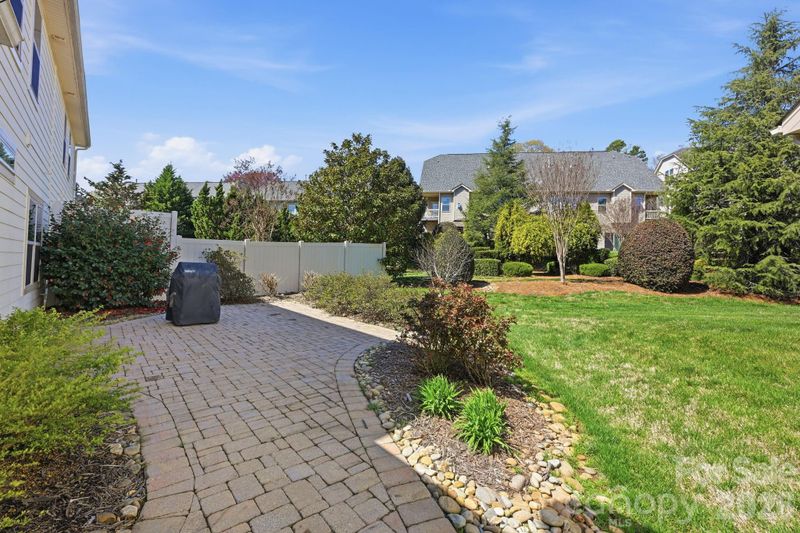 175 Aztec Cir, Mooresville, NC 28117
