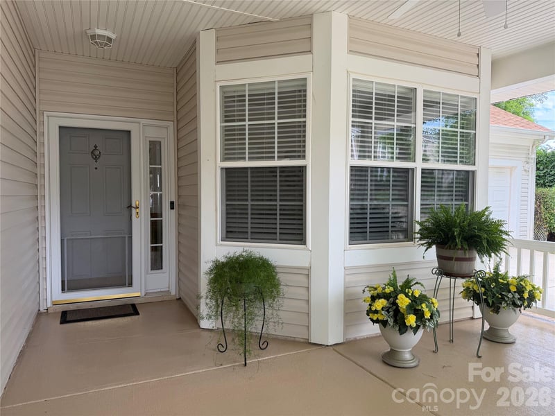 6855 Colonial Garden Dr, Huntersville, NC 28078