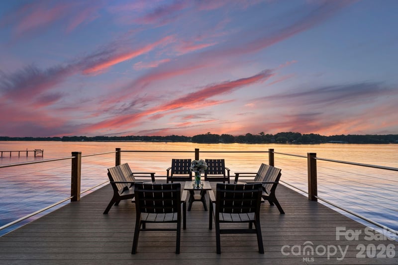 138 Lakefront Dr, Mooresville, NC 28117