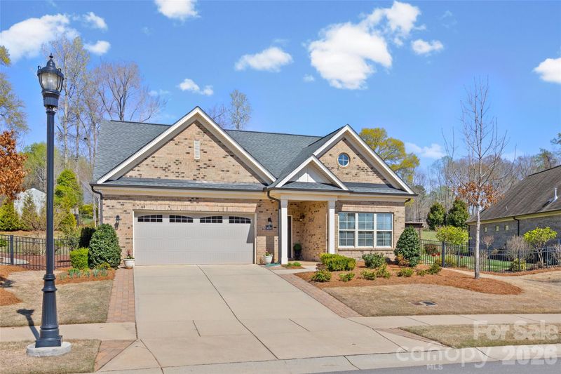5232 Courtyard Ln, Belmont, NC 28012