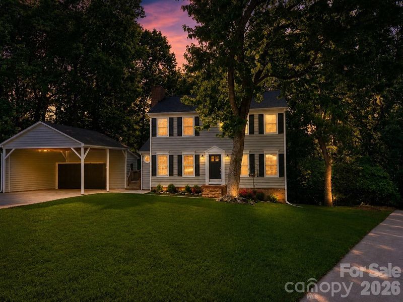 2724 Artesian Ct, Charlotte, NC 28270