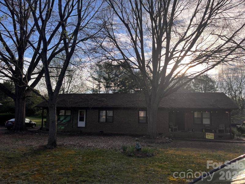 300 Taylor Rd, Stanley, NC 28164