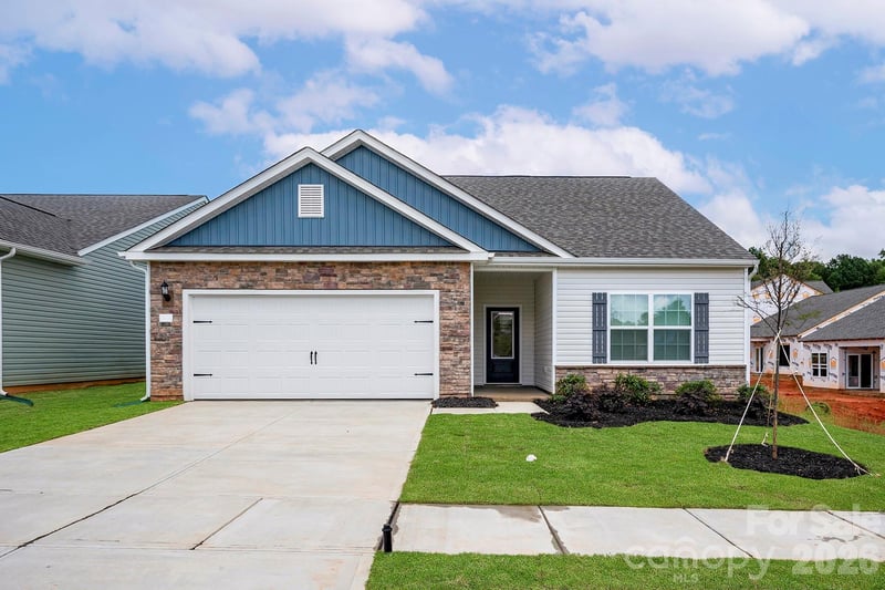 6623 Fairford Dr, Charlotte, NC 28215