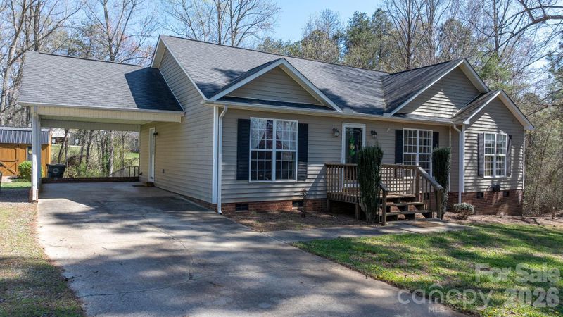 120 Wesley Ct, Crouse, NC 28033