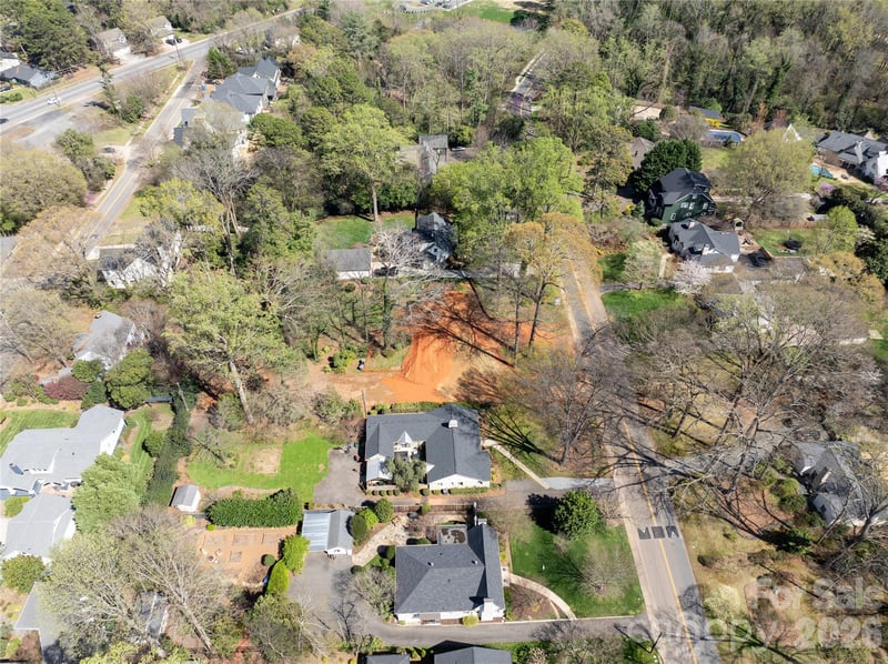 3133 Country Club Dr, Charlotte, NC 28205
