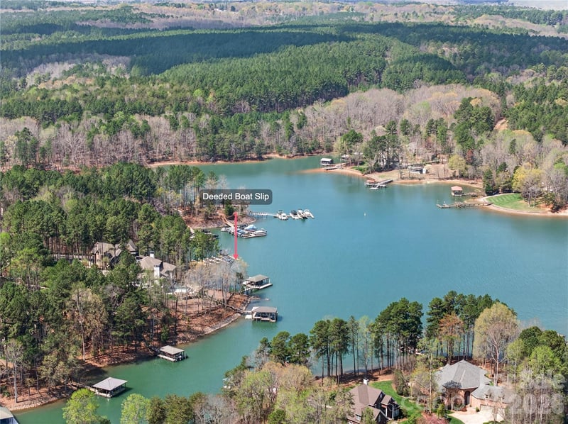8919 Radford Ct, Sherrills Ford, NC 28673