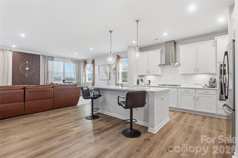 4011 Vista Pine Dr, Charlotte, NC 28215