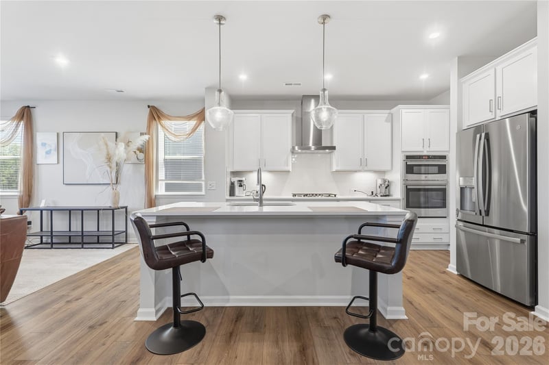 4011 Vista Pine Dr, Charlotte, NC 28215