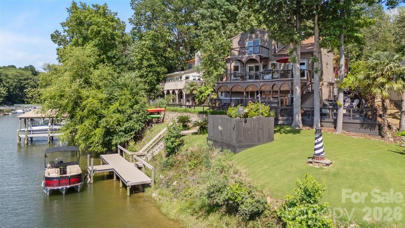 27056 Catamaran Dr, Tega Cay, SC 29708