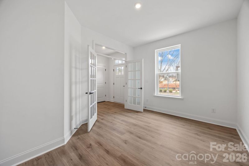 7032 Westrow Ave, Charlotte, NC 28278