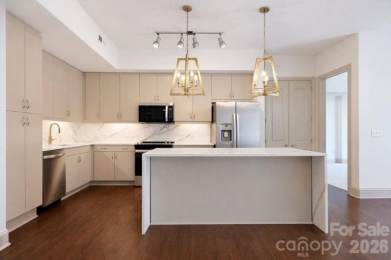 4620 Piedmont Row Dr #410, Charlotte, NC 28209
