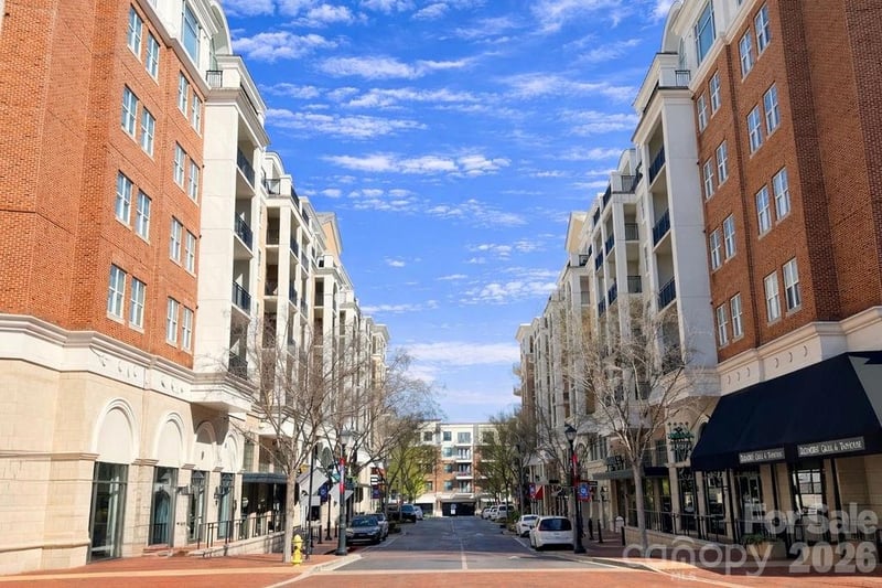 4620 Piedmont Row Dr #410, Charlotte, NC 28209