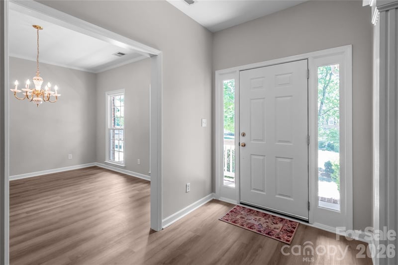 10713 Ridge Acres Rd, Charlotte, NC 28214