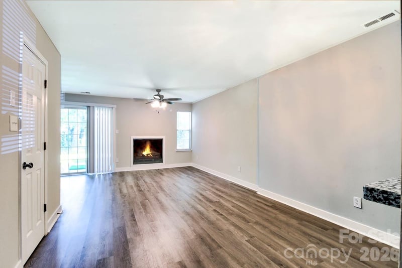 6129 Windsor Gate Ln, Charlotte, NC 28215