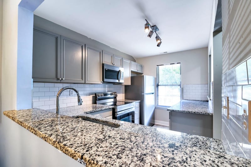6129 Windsor Gate Ln, Charlotte, NC 28215
