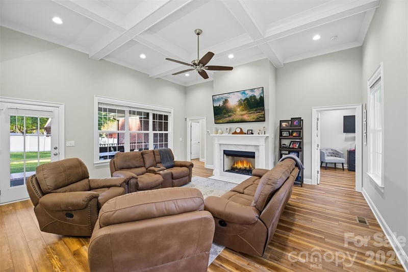 706 Toncin Ave, Bessemer City, NC 28016