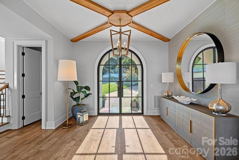 7861 Live Oaks Dr, Denver, NC 28037