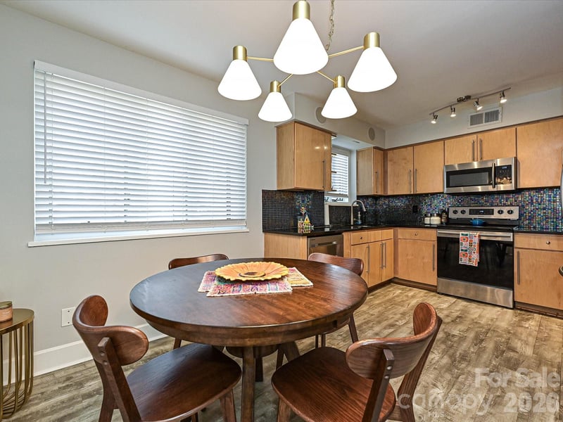 201 N Dotger Ave #C9, Charlotte, NC 28207