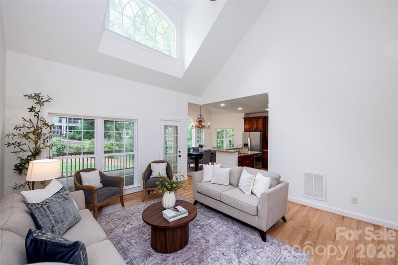 939 Linda Ln, Charlotte, NC 28211