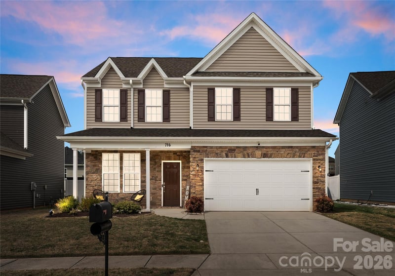 716 Robert Moses Dr, Gastonia, NC 28056