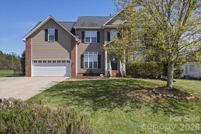 1505 Forest Pointe Ln, Gastonia, NC 28056