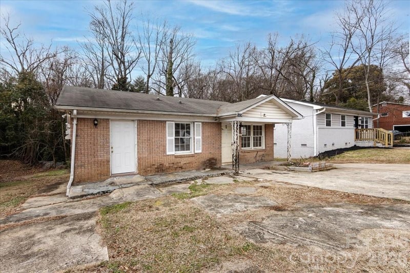 1628 Eastway Dr, Charlotte, NC 28205