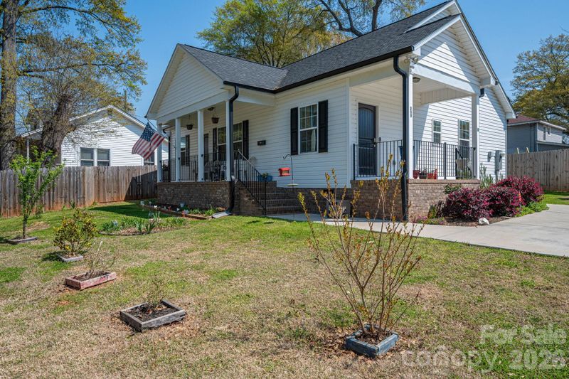 209 Wood St, Mount Holly, NC 28120