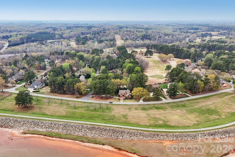 479 Club Dr, Stanley, NC 28164