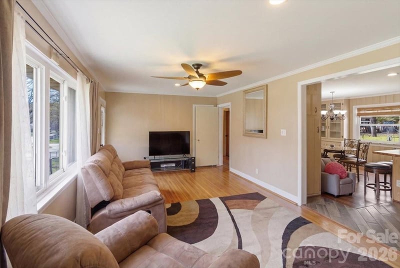 345 S Magnolia St, Mooresville, NC 28115
